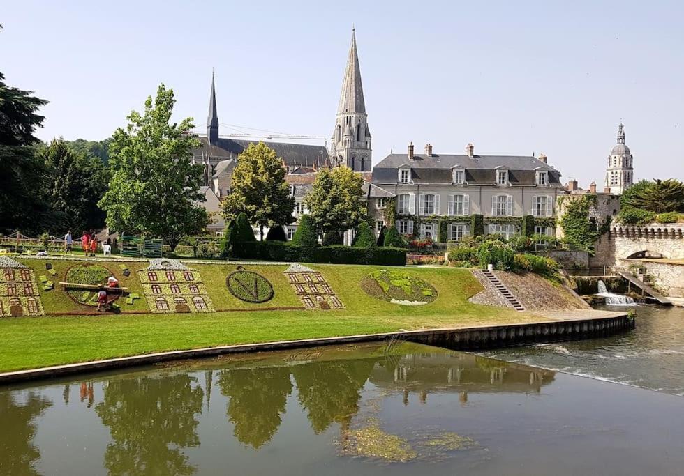 Gite Troglodyte Les Iris Villiers-sur-Loir 外观 照片