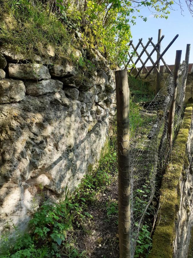 Gite Troglodyte Les Iris Villiers-sur-Loir 外观 照片